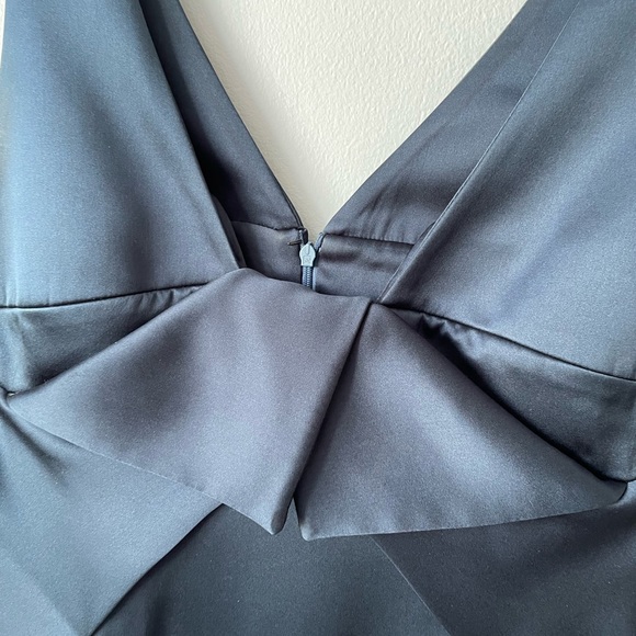 Giorgio Armani 100% Silk Formal Dress Size 14/16 *SERIOUS INQUIRIES ONLY* - Picture 3 of 13